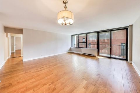Tiny photo for 1560 N Sandburg Terrace #510, Chicago, IL 60610 (MLS # 12525481)