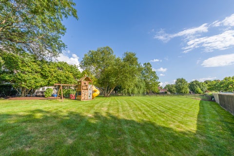 Tiny photo for 841 Buttonwood Circle, Naperville, IL 60540 (MLS # 12742038)