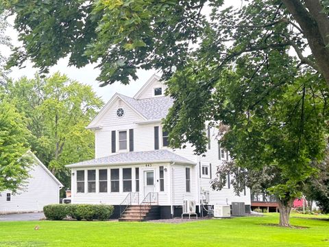 Tiny photo for 443 E Peru Street, Princeton, IL 61356 (MLS # 12434184)