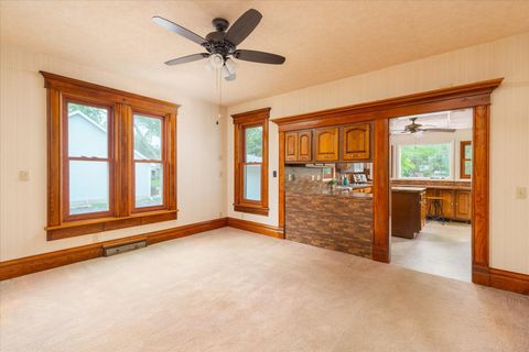 Tiny photo for 443 E Peru Street, Princeton, IL 61356 (MLS # 12434184)