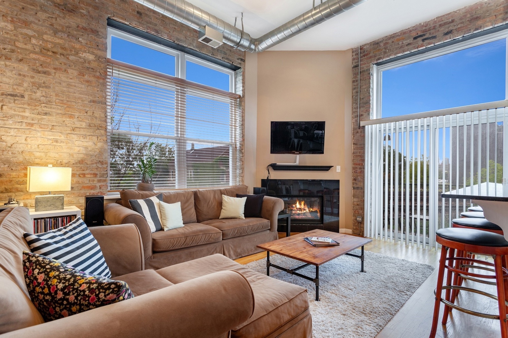 949 N Willard Court 203