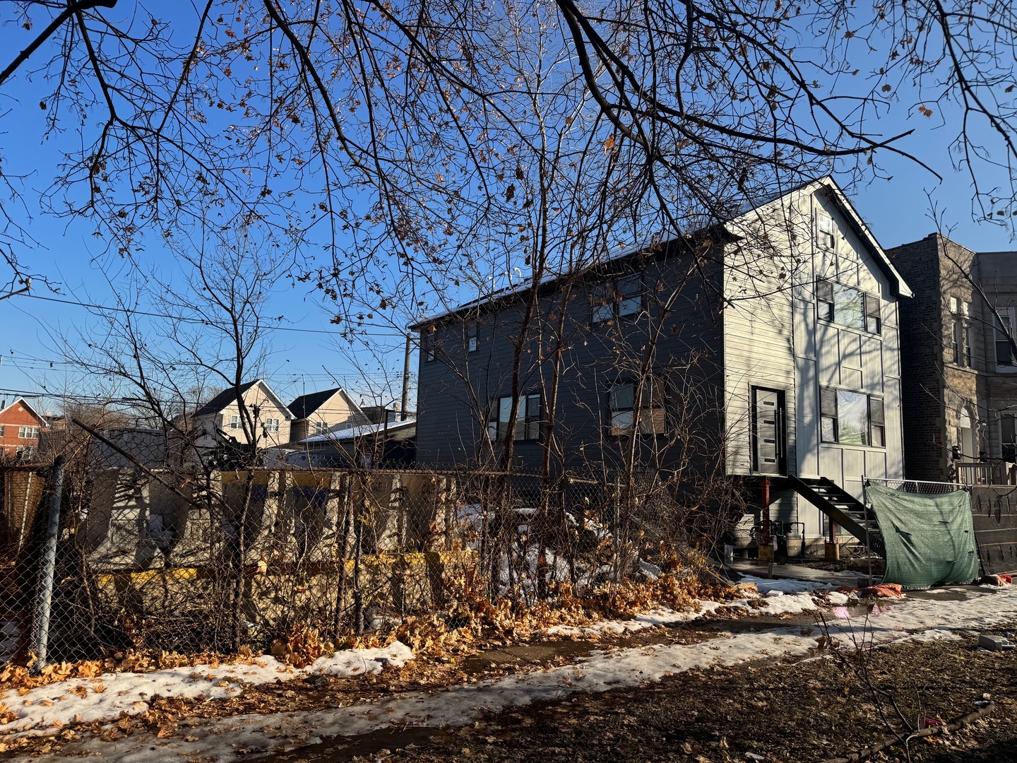 1617 S Hamlin Avenue