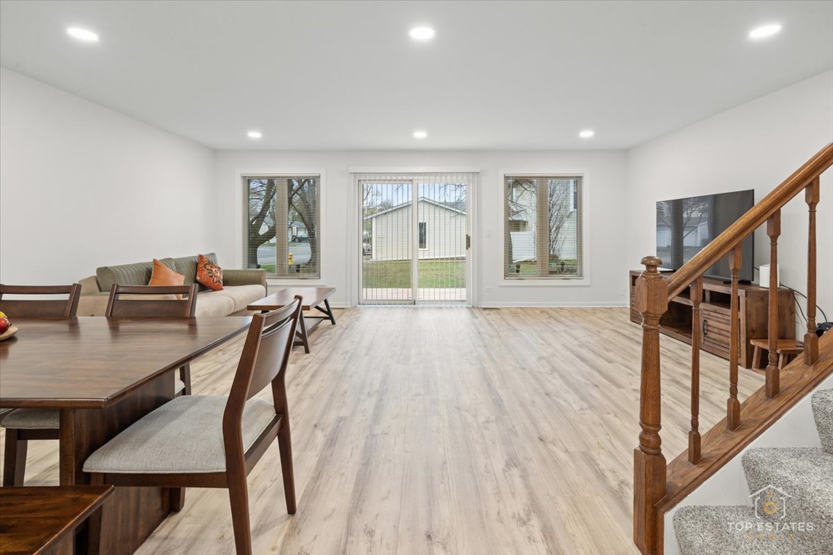355 Kildeer Lane