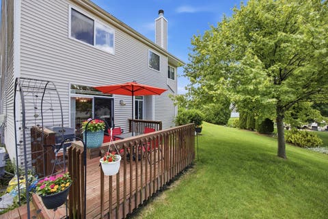 Tiny photo for 9 Tenneyson Court, Lake In The Hills, IL 60156 (MLS # 12400296)