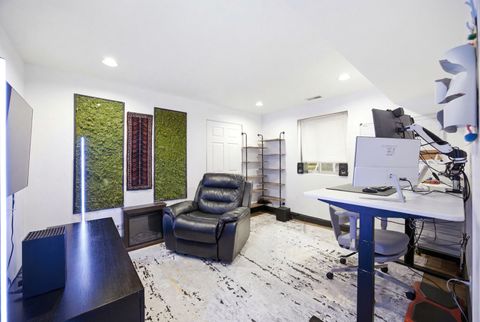 Tiny photo for 9 Tenneyson Court, Lake In The Hills, IL 60156 (MLS # 12400296)
