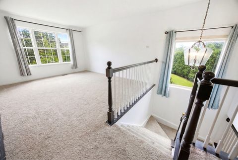 Tiny photo for 9 Tenneyson Court, Lake In The Hills, IL 60156 (MLS # 12400296)