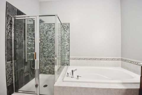 Tiny photo for 6130 RIVER BEND Place, Lisle, IL 60532 (MLS # 12547616)