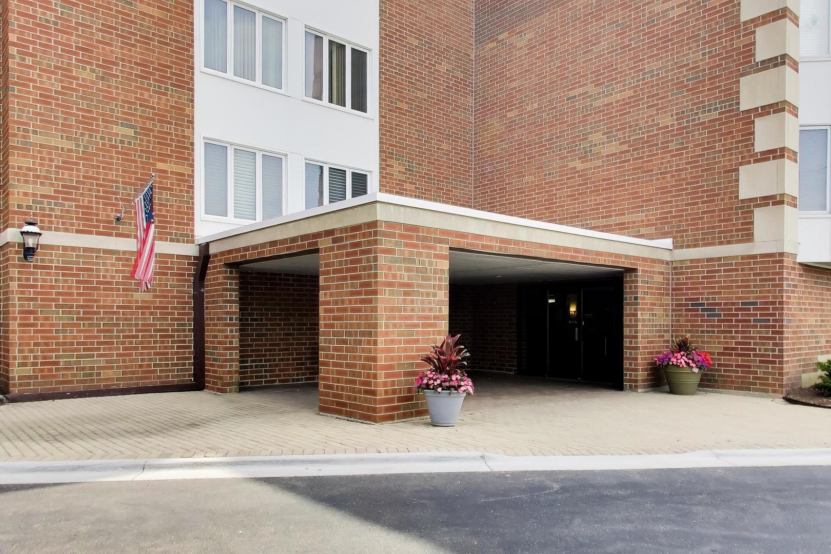50 Lake Boulevard 629