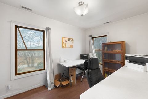 Tiny photo for 555 Trailside Lane, Des Plaines, IL 60016 (MLS # 12556616)