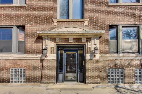Tiny photo for 918 W WAVELAND Avenue #2E, Chicago, IL 60613 (MLS # 12625502)