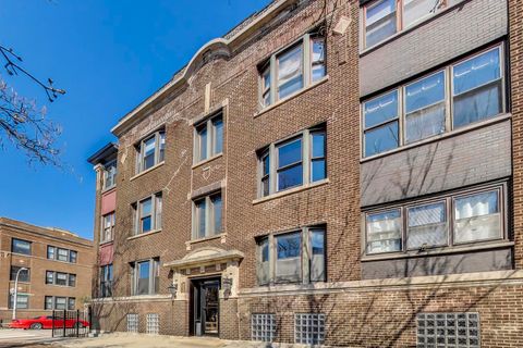 Tiny photo for 918 W WAVELAND Avenue #2E, Chicago, IL 60613 (MLS # 12625502)