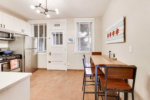 Tiny photo for 918 W WAVELAND Avenue #2E, Chicago, IL 60613 (MLS # 12625502)