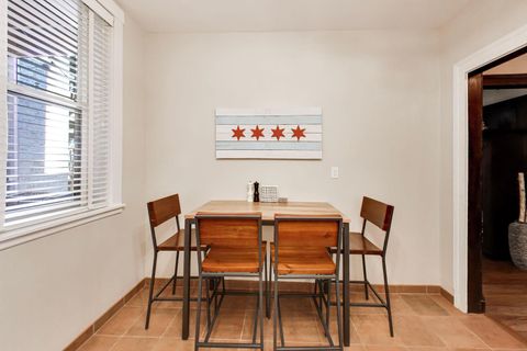 Tiny photo for 918 W WAVELAND Avenue #2E, Chicago, IL 60613 (MLS # 12625502)