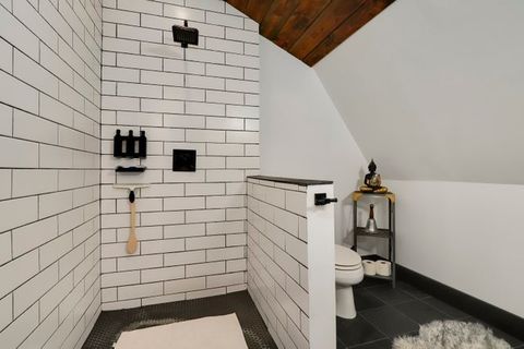 Tiny photo for 5526 N Mason Avenue, Chicago, IL 60630 (MLS # 12519202)