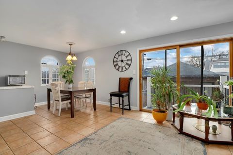 Tiny photo for 5526 N Mason Avenue, Chicago, IL 60630 (MLS # 12519202)