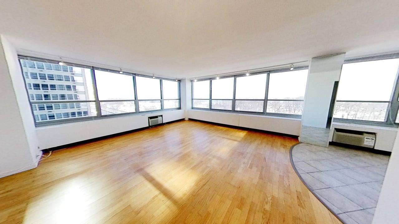 3550 N Lake Shore Drive 901