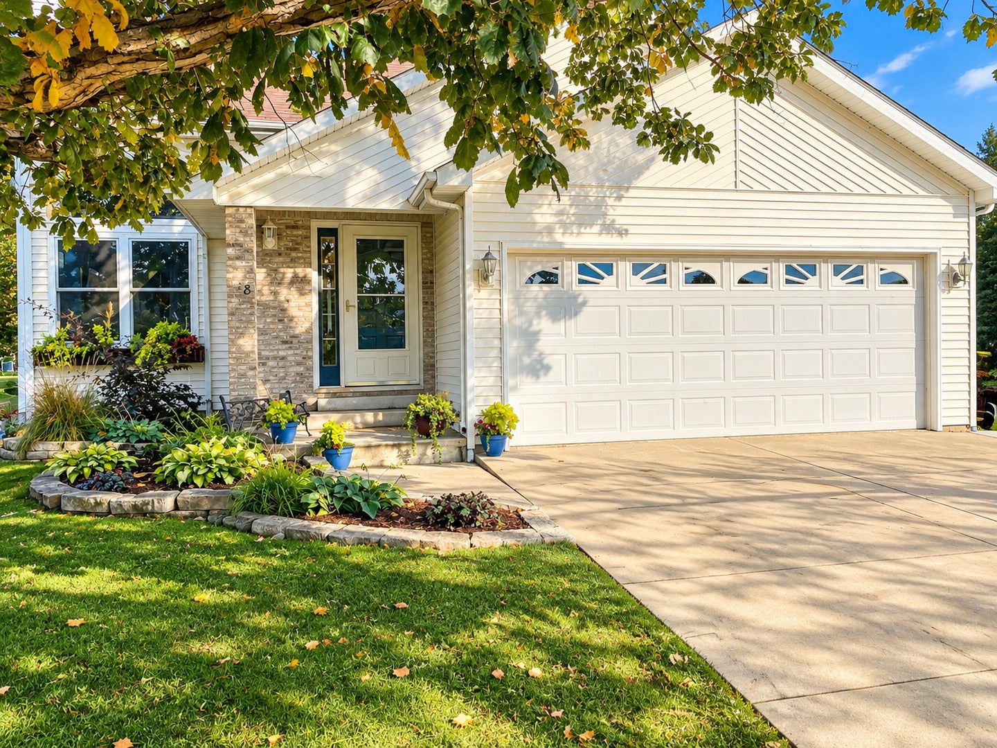 128 Windward Lane