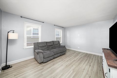 Tiny photo for 487 MILLER Drive, Elgin, IL 60123 (MLS # 12508977)