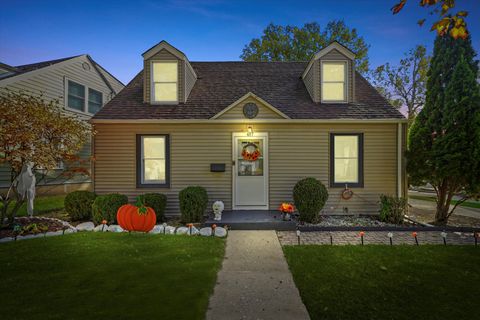 Tiny photo for 487 MILLER Drive, Elgin, IL 60123 (MLS # 12508977)