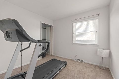 Tiny photo for 3212 Magnolia Court, Bettendorf, IA 52722 (MLS # 12570733)