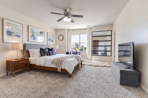 Tiny photo for 809 Brodhead Drive, Aurora, IL 60504 (MLS # 12762095)
