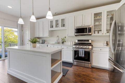 Tiny photo for 809 Brodhead Drive, Aurora, IL 60504 (MLS # 12762095)