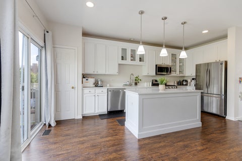 Tiny photo for 809 Brodhead Drive, Aurora, IL 60504 (MLS # 12762095)