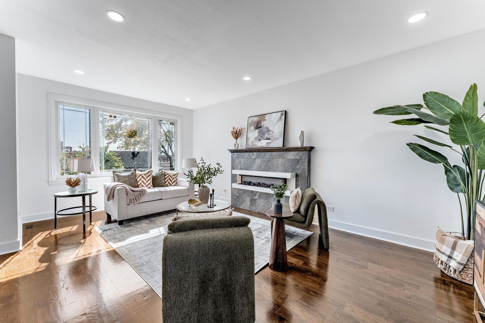 3532 W Pershing Road