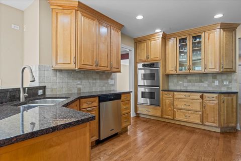 Tiny photo for 1303 GLENCOE Avenue, Highland Park, IL 60035 (MLS # 12610333)