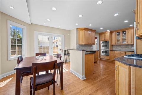 Tiny photo for 1303 GLENCOE Avenue, Highland Park, IL 60035 (MLS # 12610333)