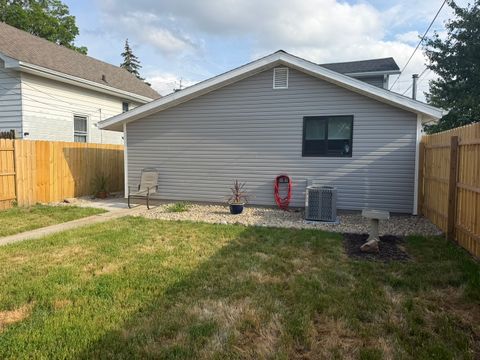 Tiny photo for 412 W Lafayette Street, Ottawa, IL 61350 (MLS # 12715546)
