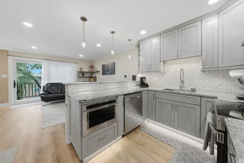 Tiny photo for 9649 S Harlem Avenue #3C, Chicago Ridge, IL 60415 (MLS # 12698557)