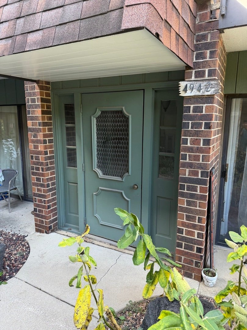 4942 Douglas Road 206