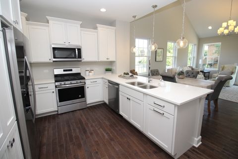 Tiny photo for 10752 W Clocktower Drive, Countryside, IL 60525 (MLS # 12607912)