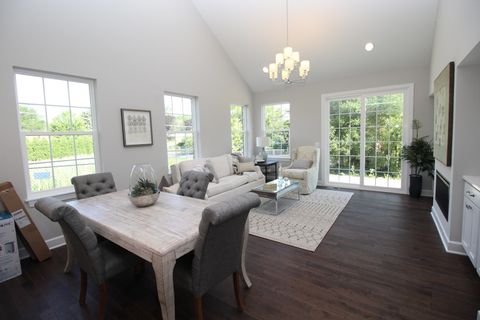 Tiny photo for 10752 W Clocktower Drive, Countryside, IL 60525 (MLS # 12607912)