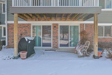 Tiny photo for 600 Stone Circle Court #W1, Schaumburg, IL 60194 (MLS # 12552233)