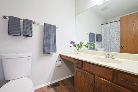 Tiny photo for 600 Stone Circle Court #W1, Schaumburg, IL 60194 (MLS # 12552233)