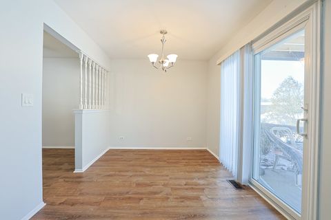 Tiny photo for 600 Stone Circle Court #W1, Schaumburg, IL 60194 (MLS # 12552233)