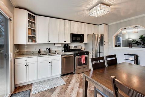 Tiny photo for 18532 Klimm Avenue, Homewood, IL 60430 (MLS # 12627047)