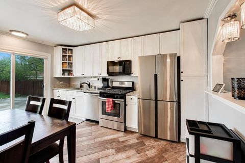 Tiny photo for 18532 Klimm Avenue, Homewood, IL 60430 (MLS # 12627047)