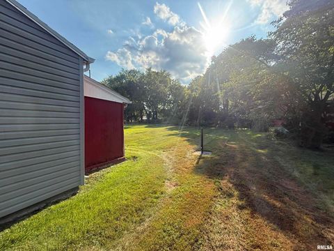 Tiny photo for 401 N 23RD Street, Herrin, IL 62948 (MLS # EB459328)