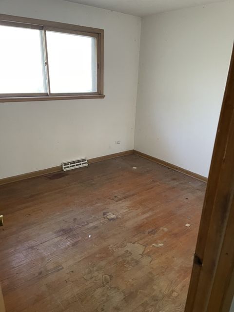 Tiny photo for 441 E adams Street, Elmhurst, IL 60126 (MLS # 12501317)