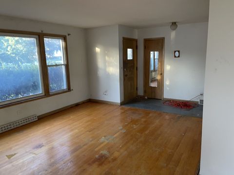 Tiny photo for 441 E adams Street, Elmhurst, IL 60126 (MLS # 12501317)
