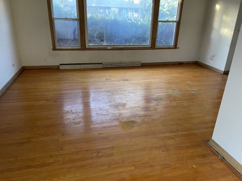 Tiny photo for 441 E adams Street, Elmhurst, IL 60126 (MLS # 12501317)