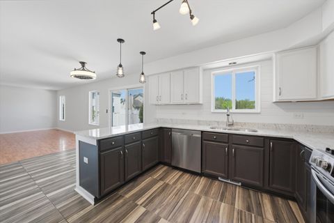 Tiny photo for 5615 Stonybrook Drive, Plainfield, IL 60586 (MLS # 12649721)