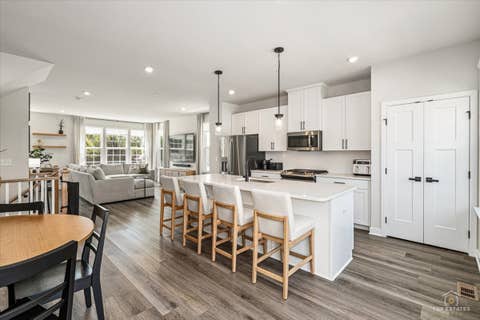 Tiny photo for 197 Canterbury Way, Lake Zurich, IL 60047 (MLS # 12652784)