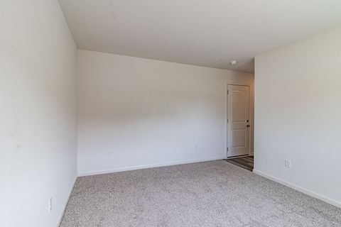 Tiny photo for 2111 Yellowstone Boulevard #2111, Mundelein, IL 60060 (MLS # 12593758)