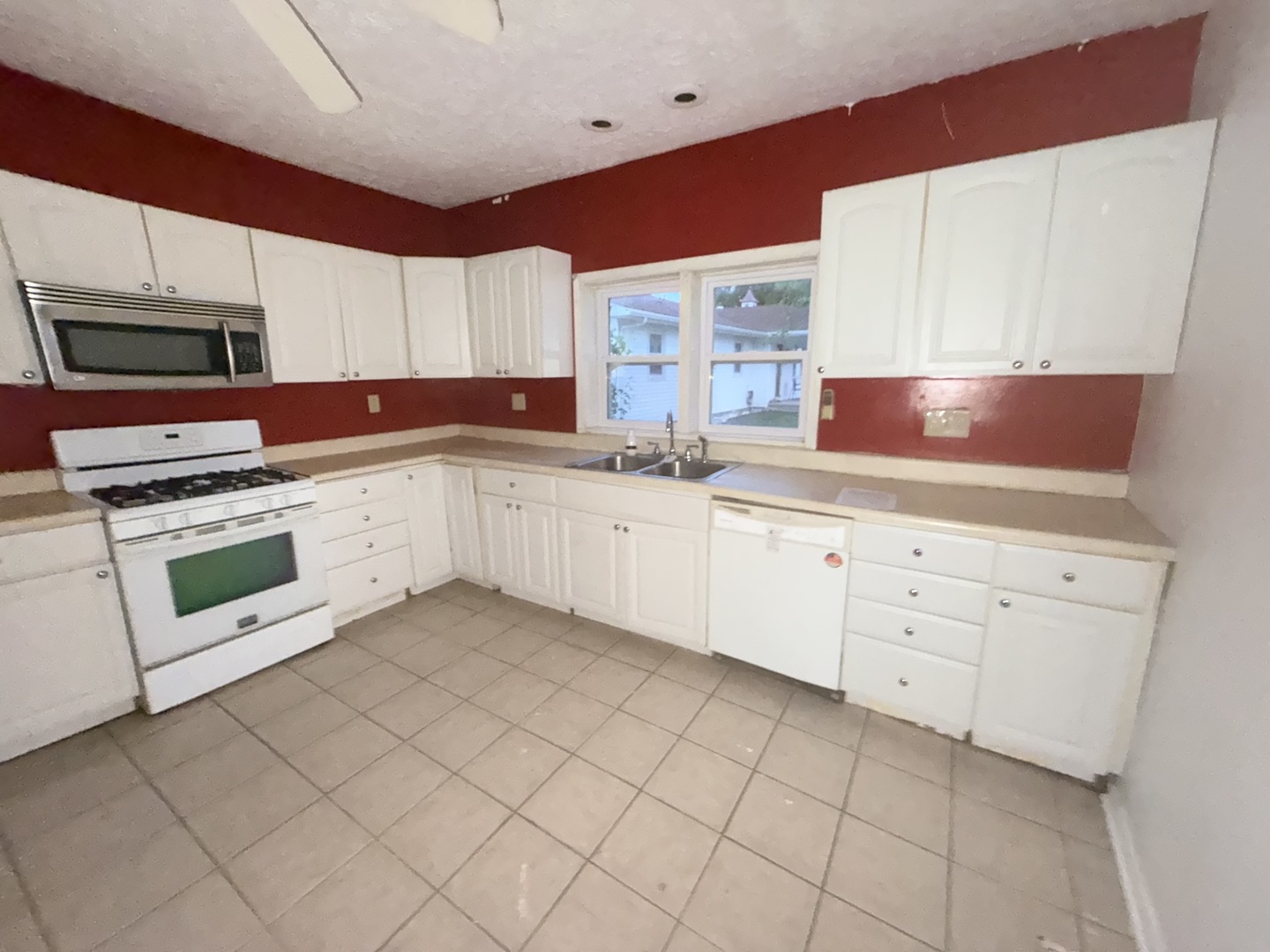 208 W Oak Street - Photo 4