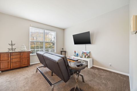 Tiny photo for 294 Comstock Drive #294, Elgin, IL 60124 (MLS # 12552820)