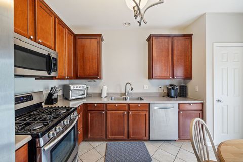 Tiny photo for 294 Comstock Drive #294, Elgin, IL 60124 (MLS # 12552820)